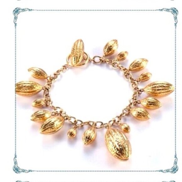 18K Gold Plated Cocoa Pod Bracelet - Picture 4 of 4